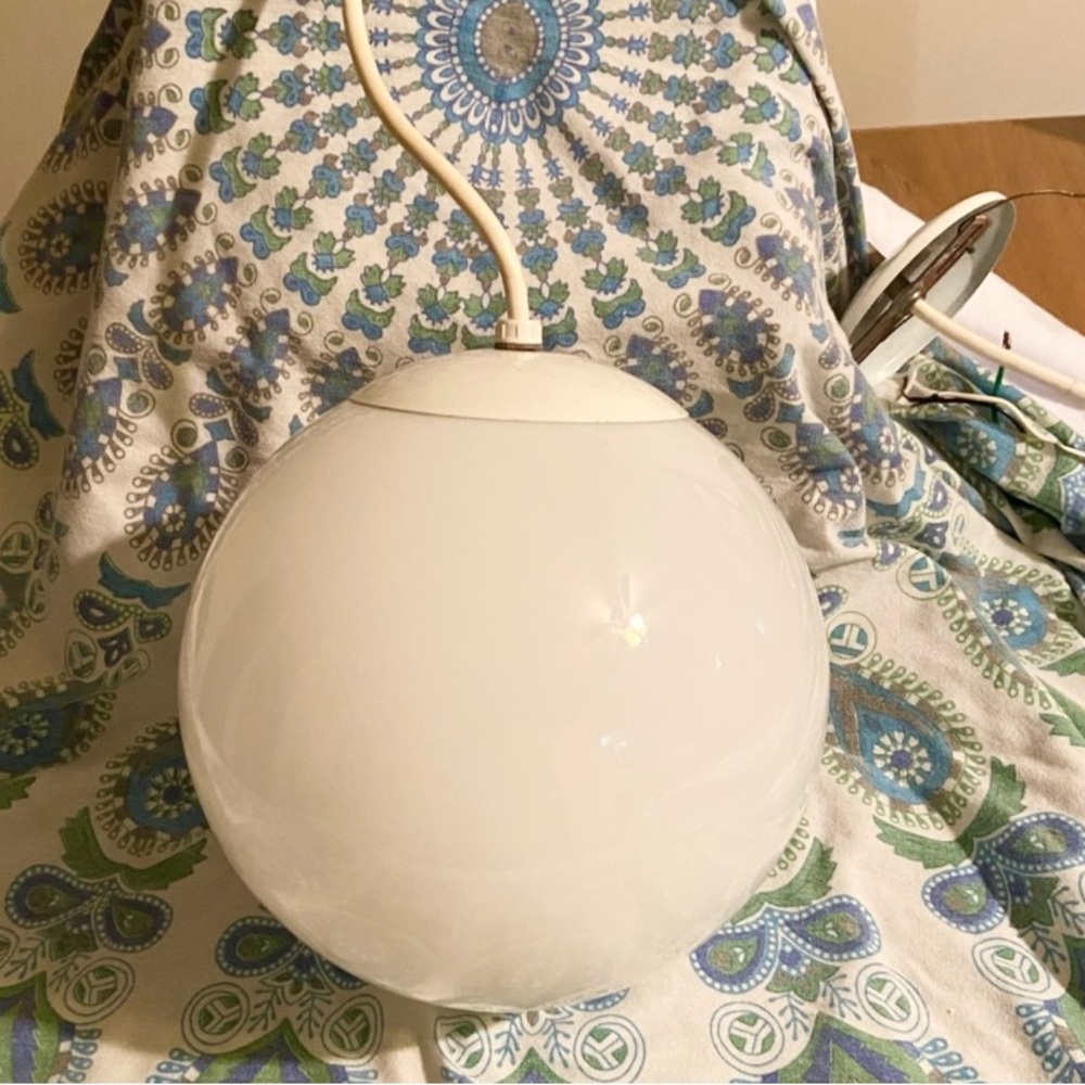 Retro vintage globe hanging light fixture from the sixties boho hippie - Picture 2 of 9